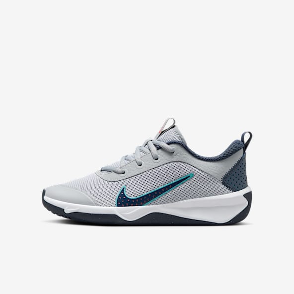 Nike boys runners best sale